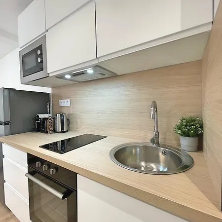 Les Fauvettes - Centre * Επερνέ